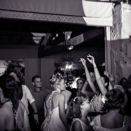 Son’Nambule • Dj, animation de mariage dans le sud de la france Votre animation sur mesure.
Disc Jockey mariage, Hérault, Gard, Provence.